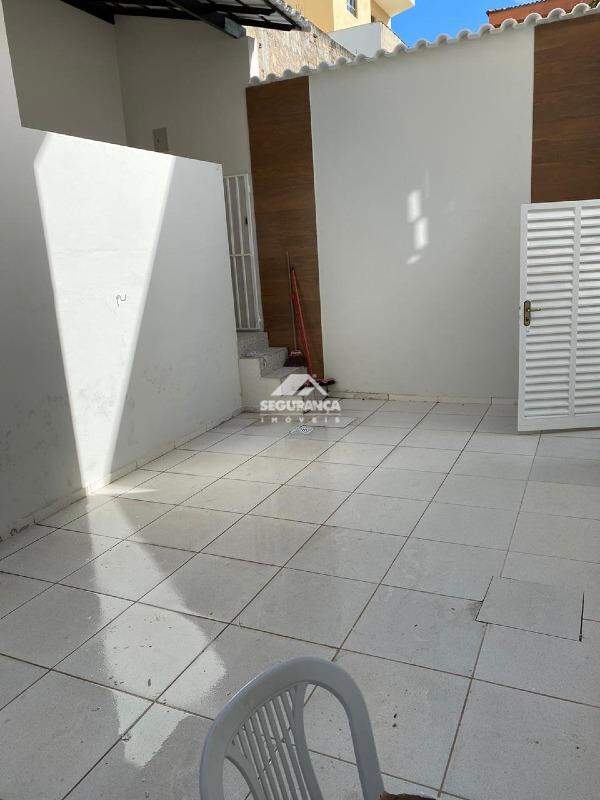 Casa à venda no GRA DUQUESA: 