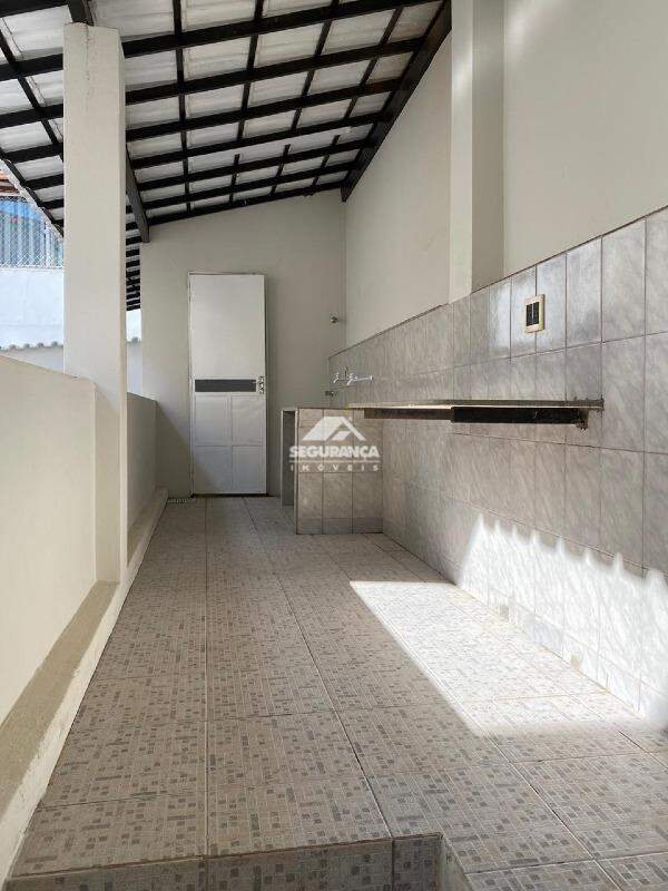 Casa à venda no GRA DUQUESA: 
