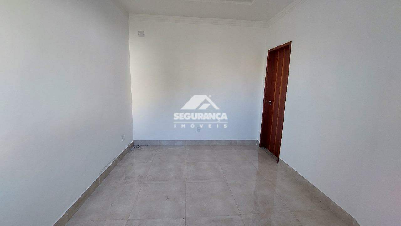 Casa para aluguel no Esperança: SUÍTE