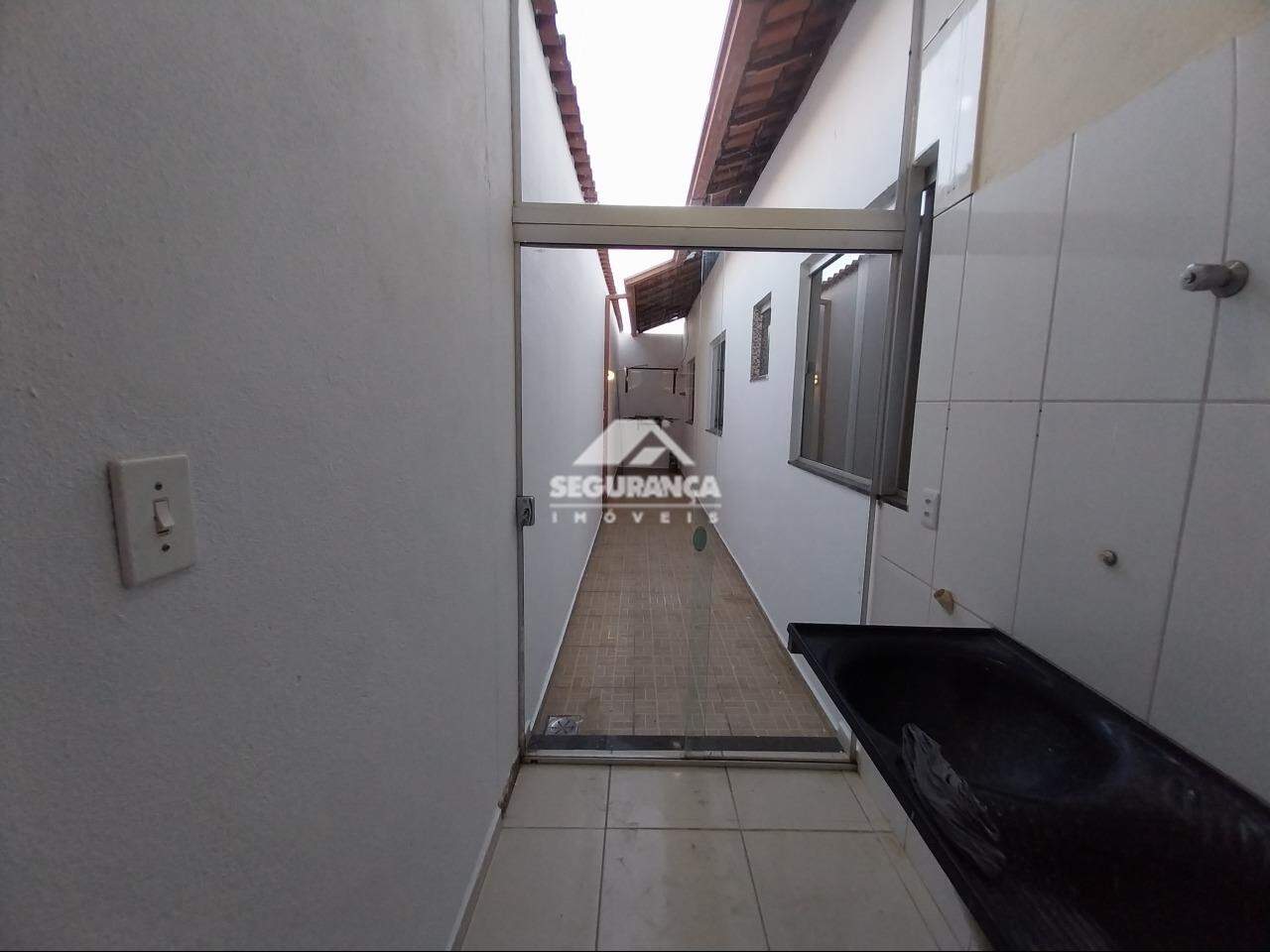 Casa para aluguel no CASTANHEIRAS II: ÁREA DE SERVIÇO