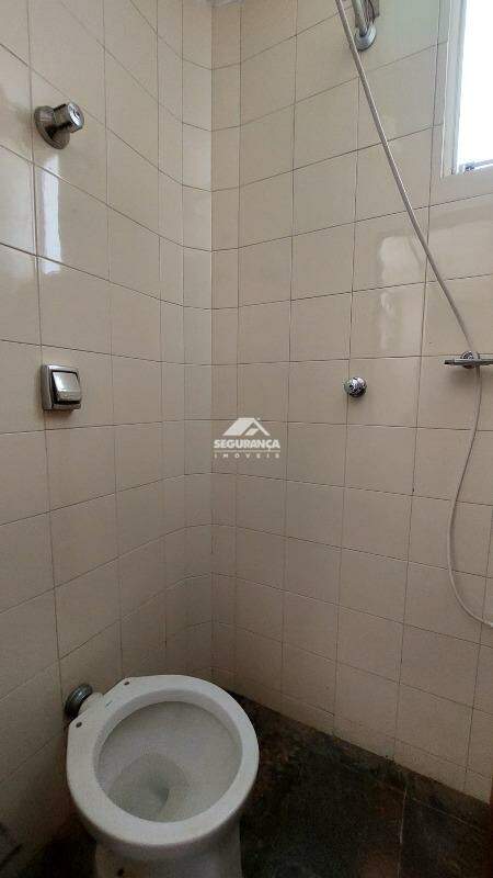 Apartamento para aluguel no Centro: BANHEIRO DCE