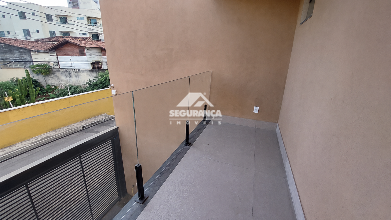 Casa para aluguel no Centro: VARANDA