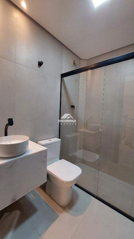 Casa para aluguel no Centro: BANHEIRO SOCIAL