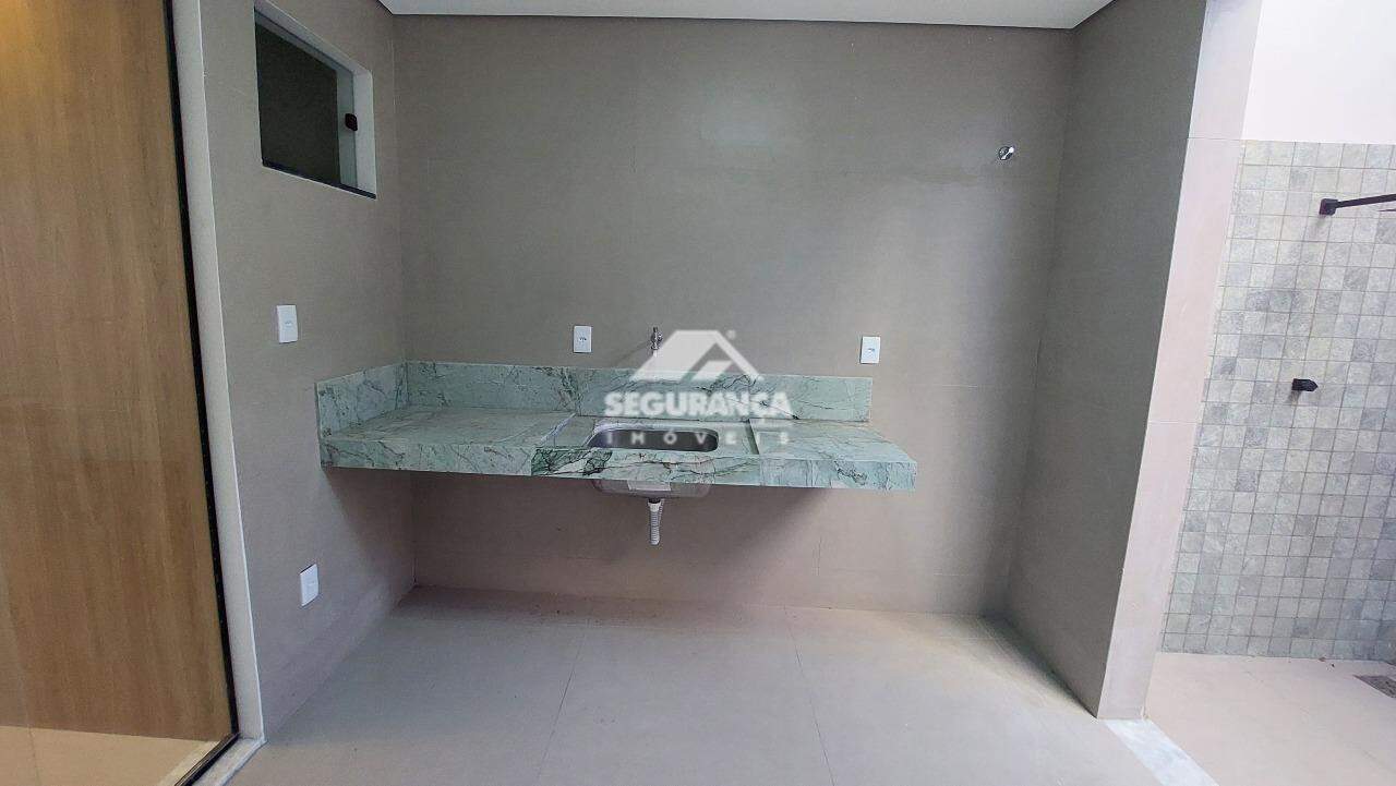 Casa para aluguel no Centro: ÁREA DE SERVIÇO