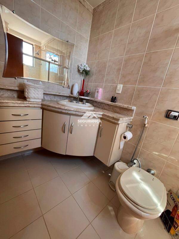 Apartamento à venda no Centro: banheiro suite 2