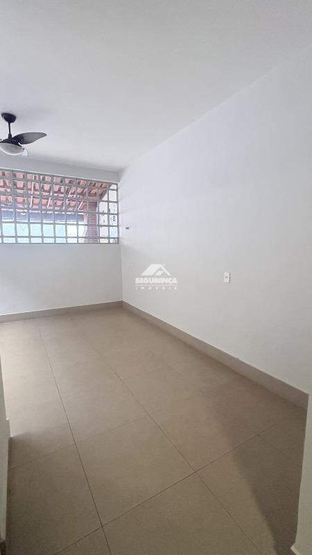 Casa à venda no JK III: