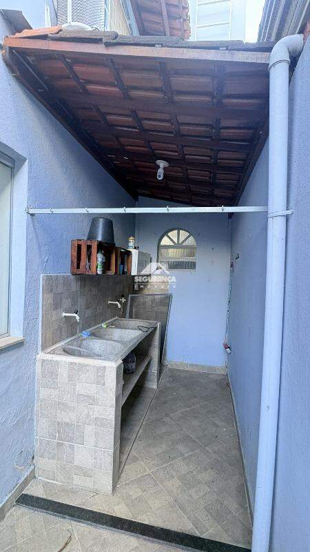 Casa à venda no JK III:
