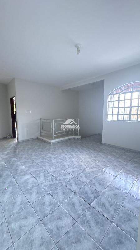 Casa à venda no JK III: