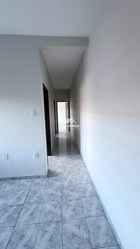Casa à venda no JK III: