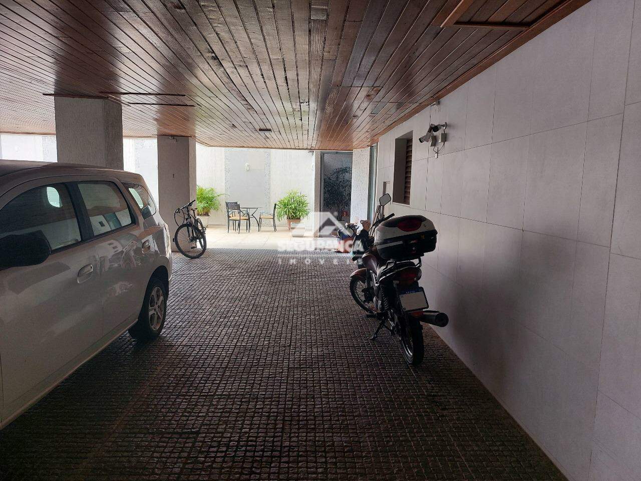 Apartamento para aluguel no Centro: GARAGEM