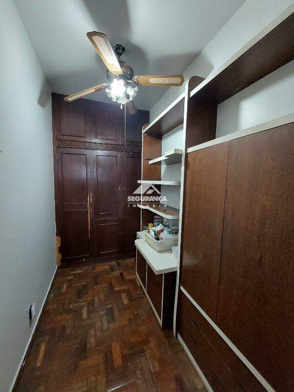 Apartamento para aluguel no Centro: DCE