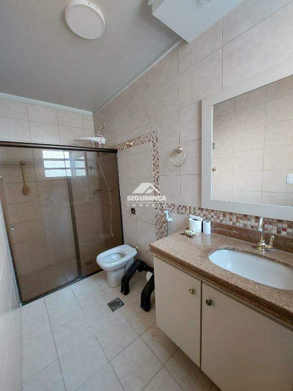 Apartamento para aluguel no Centro: BANHEIRO DA SUITE