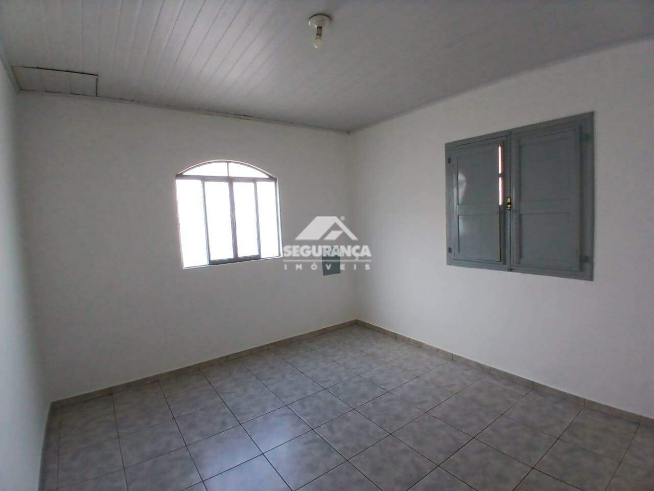 Casa à venda no Centro: QUARTO (3)