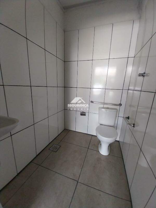 Galpão para aluguel no VILA BRETAS: BANHEIRO (1)