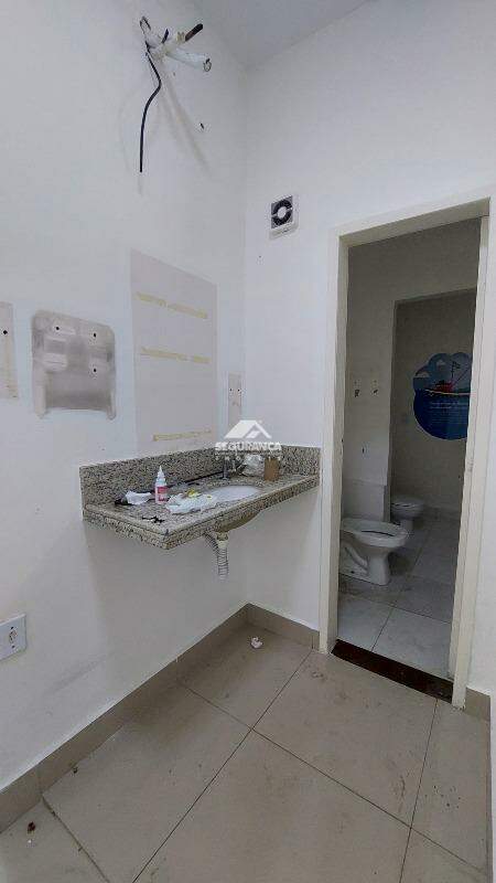 Loja para aluguel no VILA BRETAS: BANHEIRO (1)