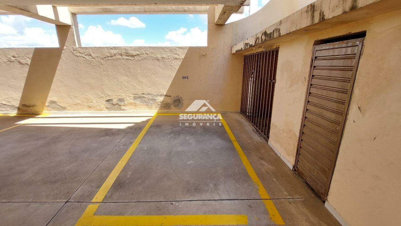 Apartamento à venda no GRA DUQUESA: GARAGEM