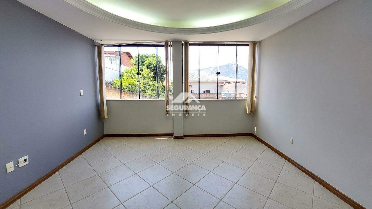 Apartamento à venda no GRA DUQUESA: SALA