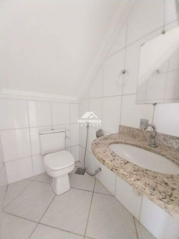 Casa para aluguel no LAGOA SANTA: LAVABO