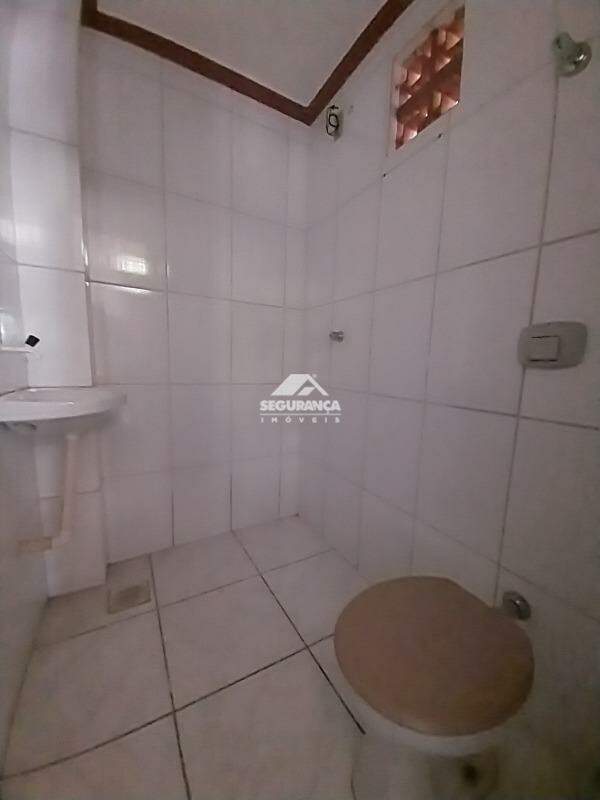 Loja para aluguel no VILA BRETAS: BANHEIRO