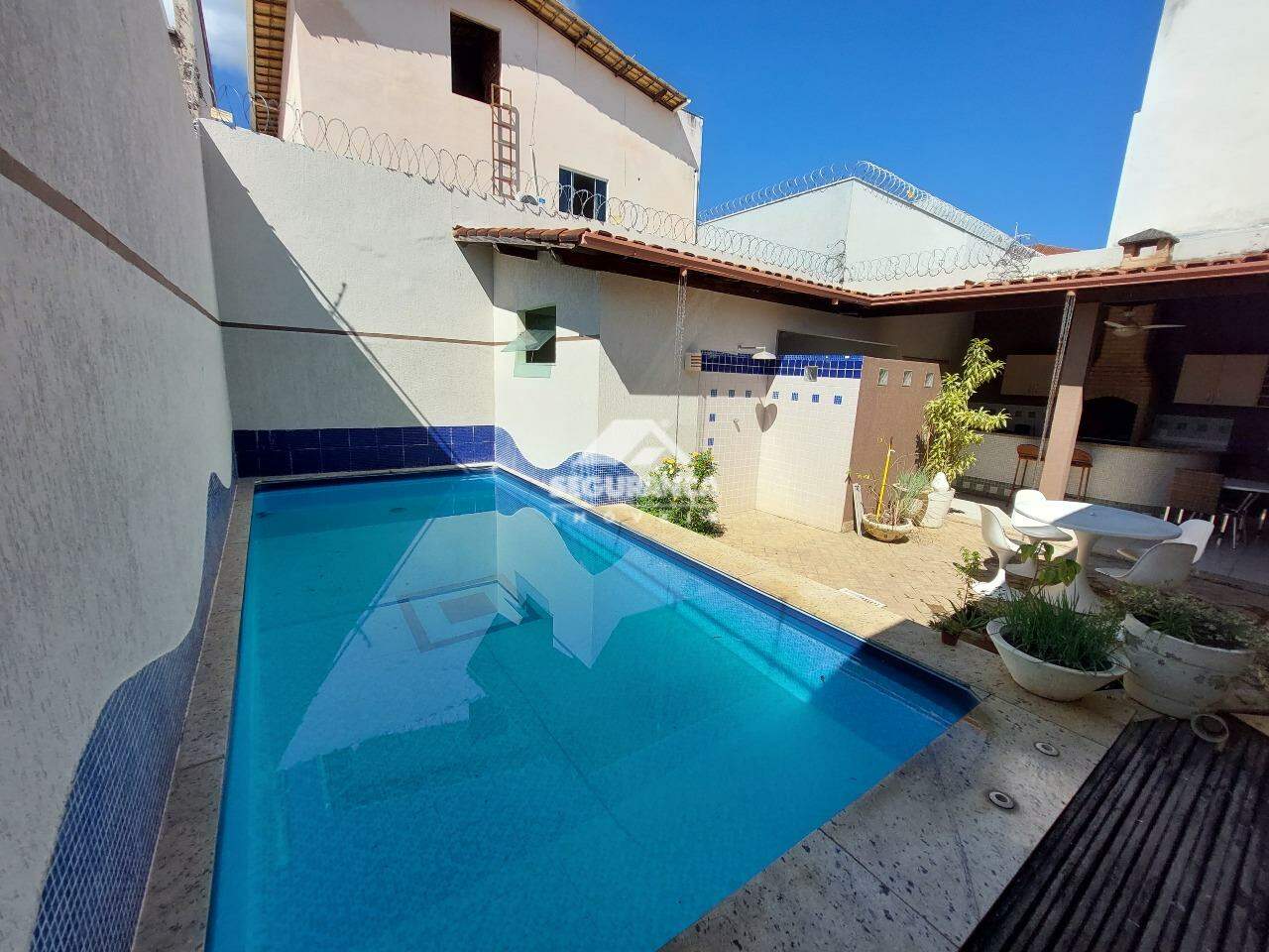 Casa à venda no Ilha dos Araújos: PISCINA