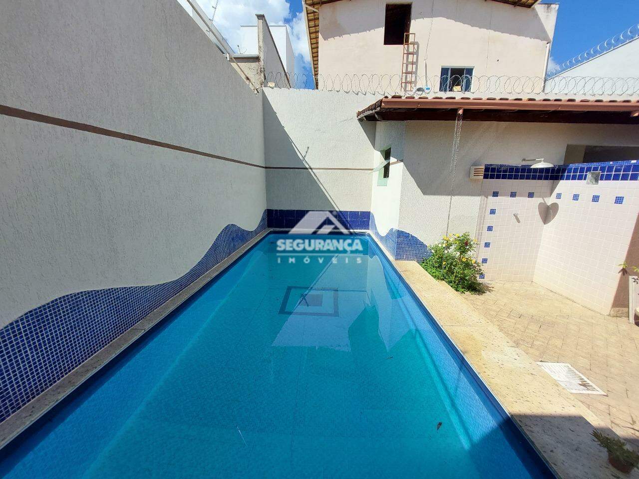 Casa à venda no Ilha dos Araújos: PISCINA