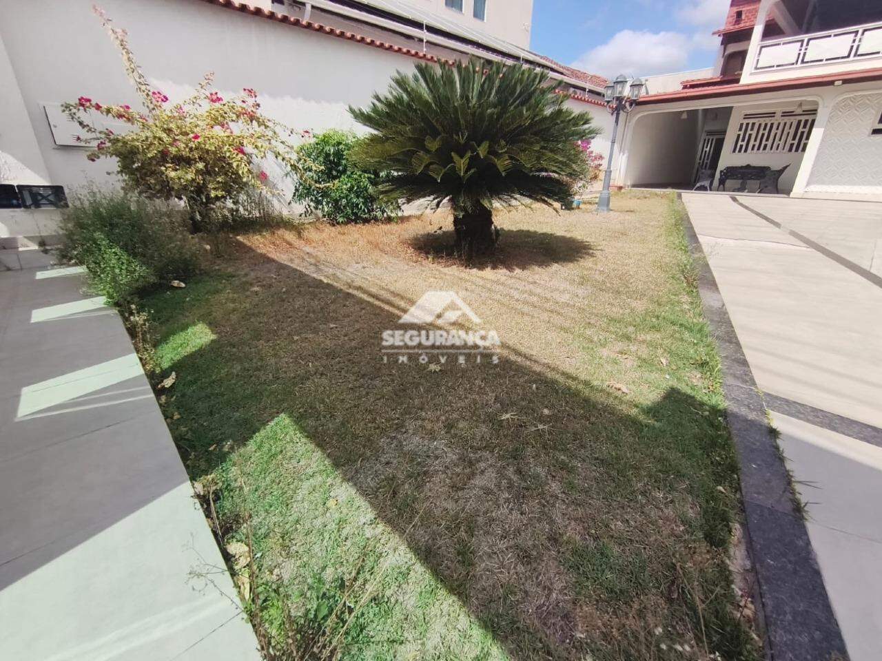 Casa à venda no Lourdes: 