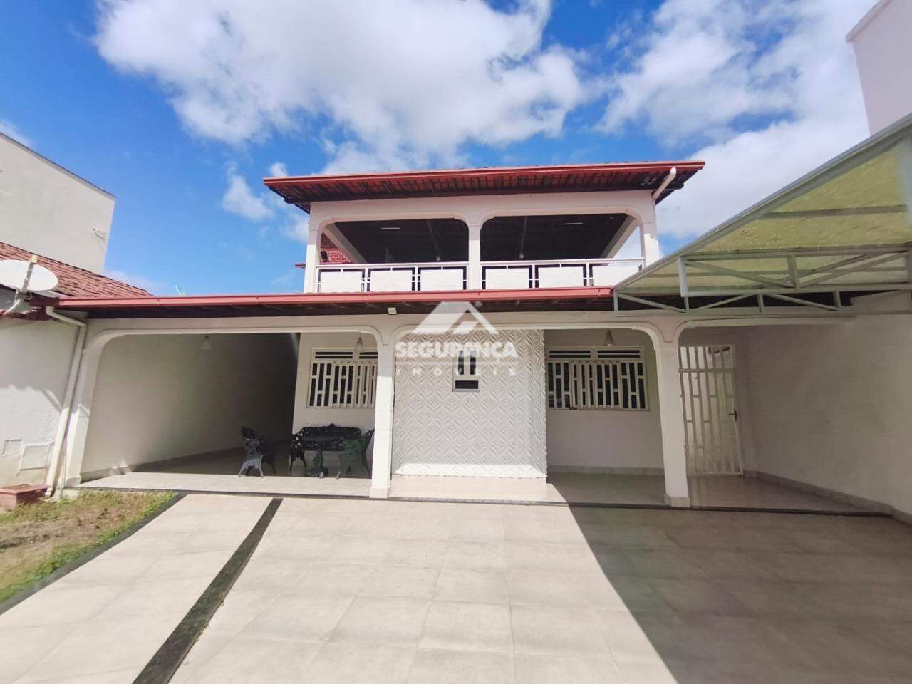 Casa à venda no Lourdes: 