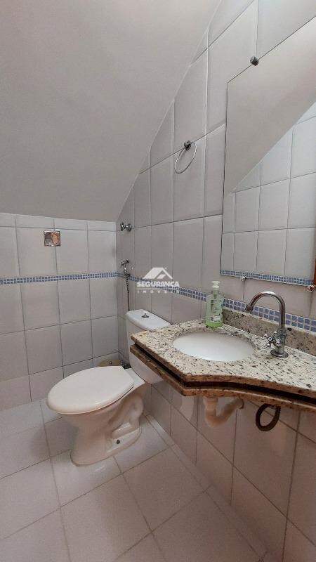 Casa à venda no ESPLANADINHA: LAVABO