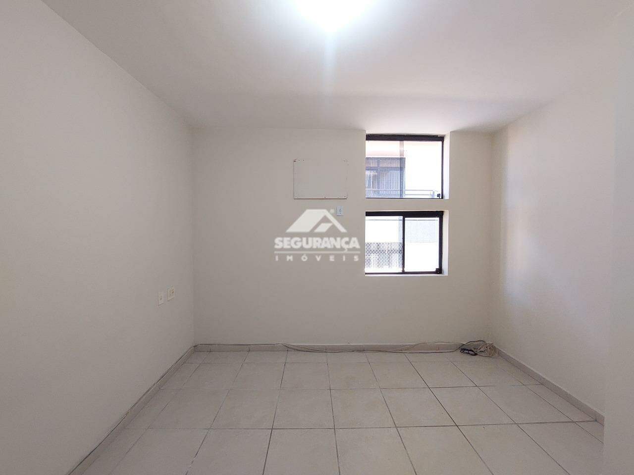 Apartamento à venda no ESPLANADINHA: QUARTO SUÍTE