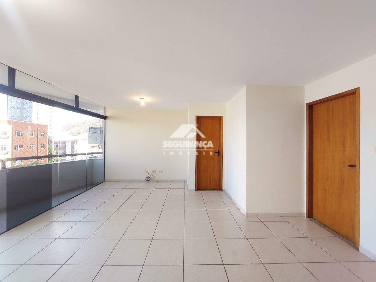 Apartamento à venda no ESPLANADINHA: SALA 