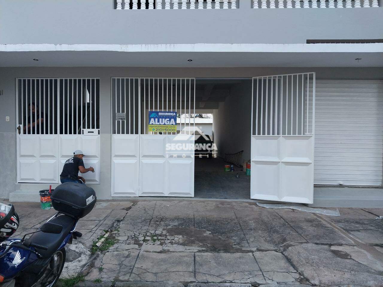 Casa para aluguel no JK : FACHADA 