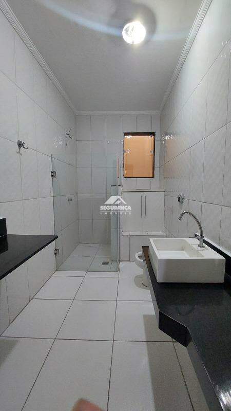 Casa para aluguel no Lourdes: BANHEIRO SUÍTE