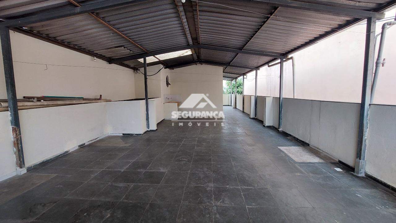 Casa para aluguel no Lourdes: TERRAÇO