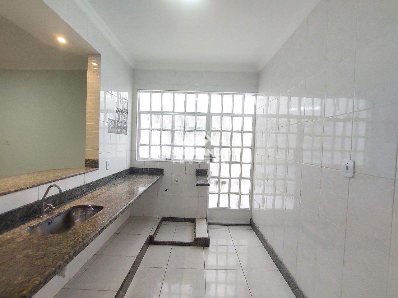 Casa para aluguel no VALE VERDE: COZINHA