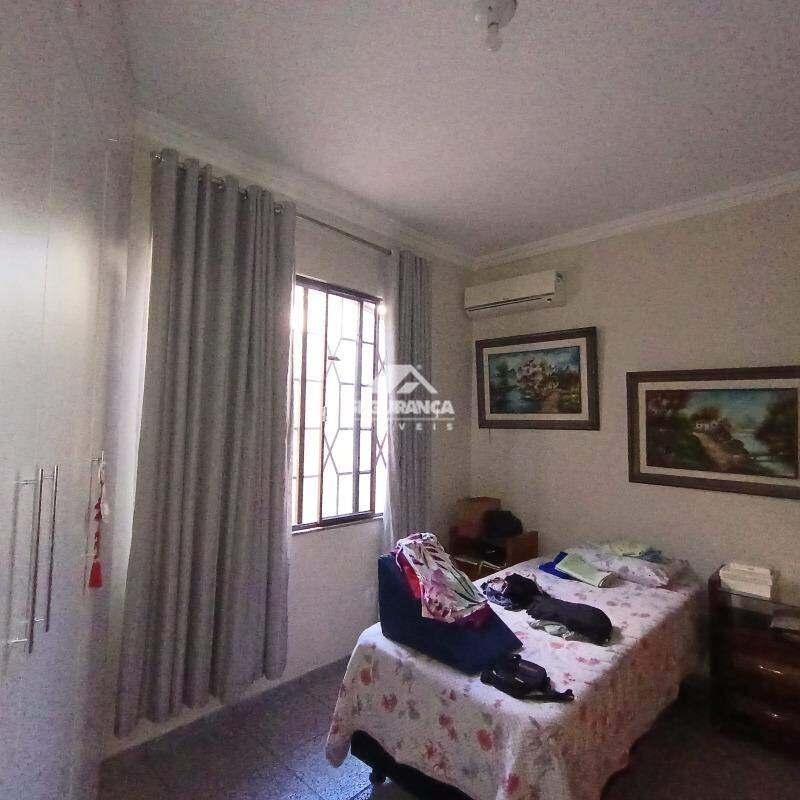 Casa à venda no VILA BRETAS: 