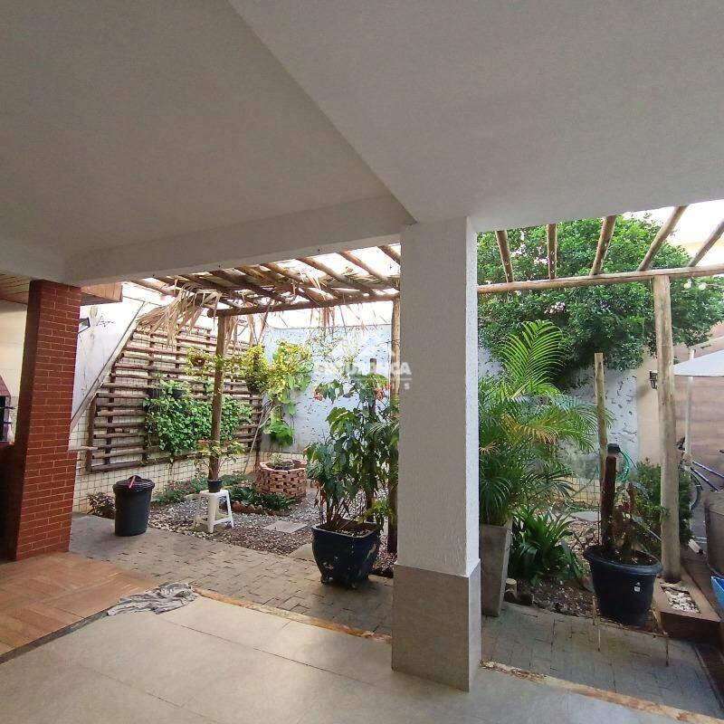 Casa à venda no VILA BRETAS: 