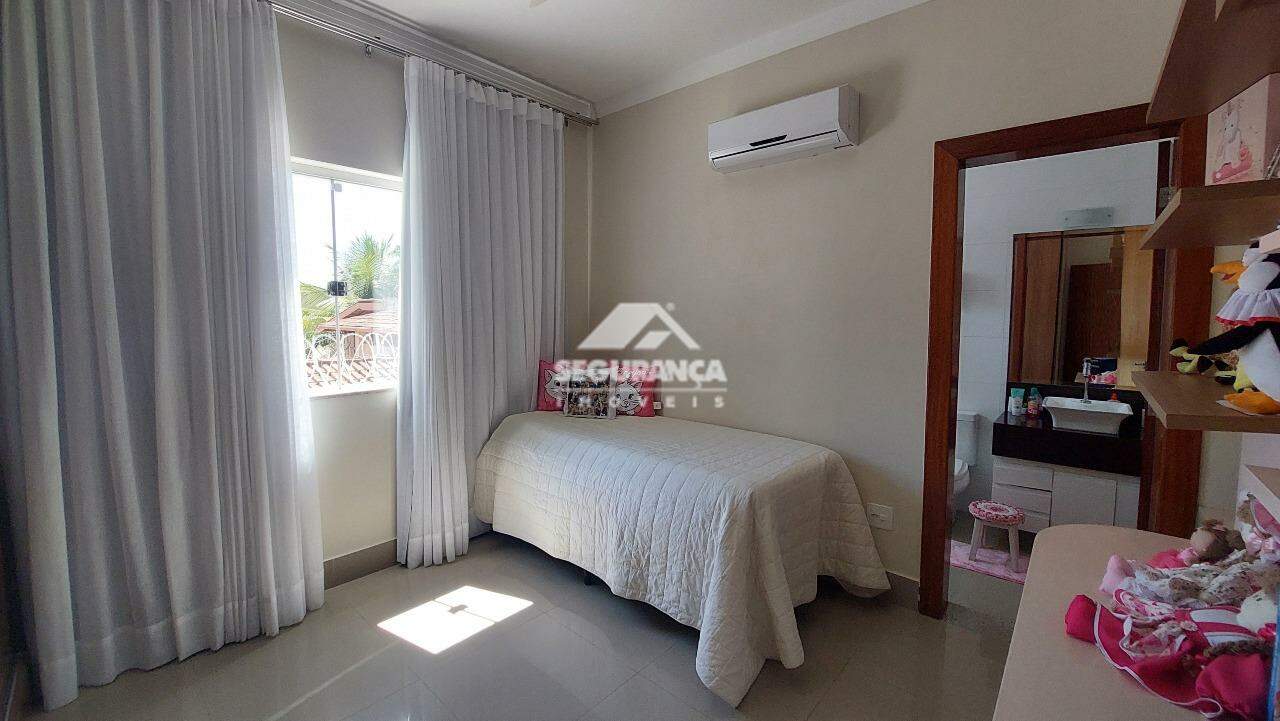 Casa à venda no Ilha dos Araújos: SUÍTE (2)