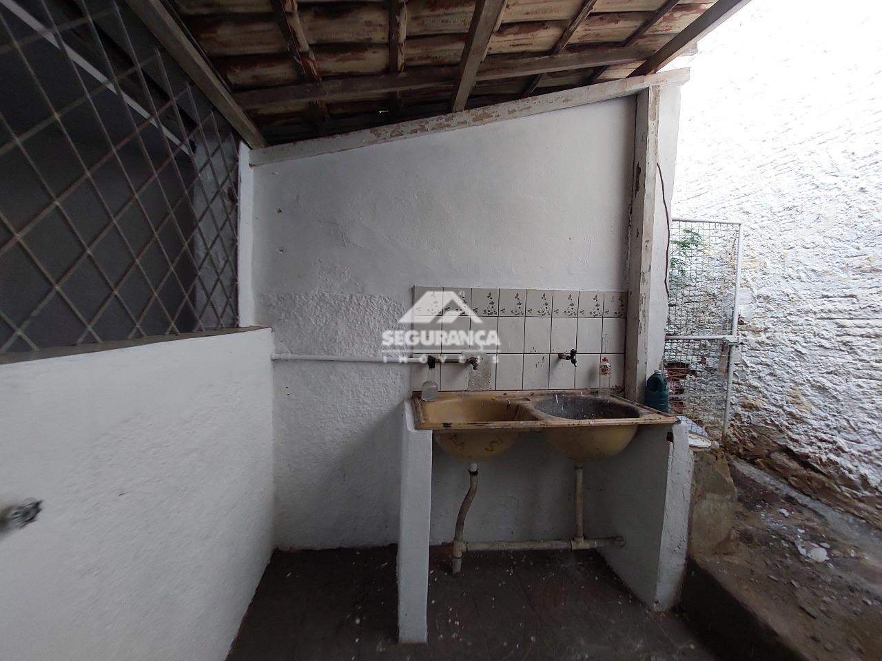 Casa para aluguel no NOSSA SENHORA DAS GRACAS: ÁREA DE SERVIÇO