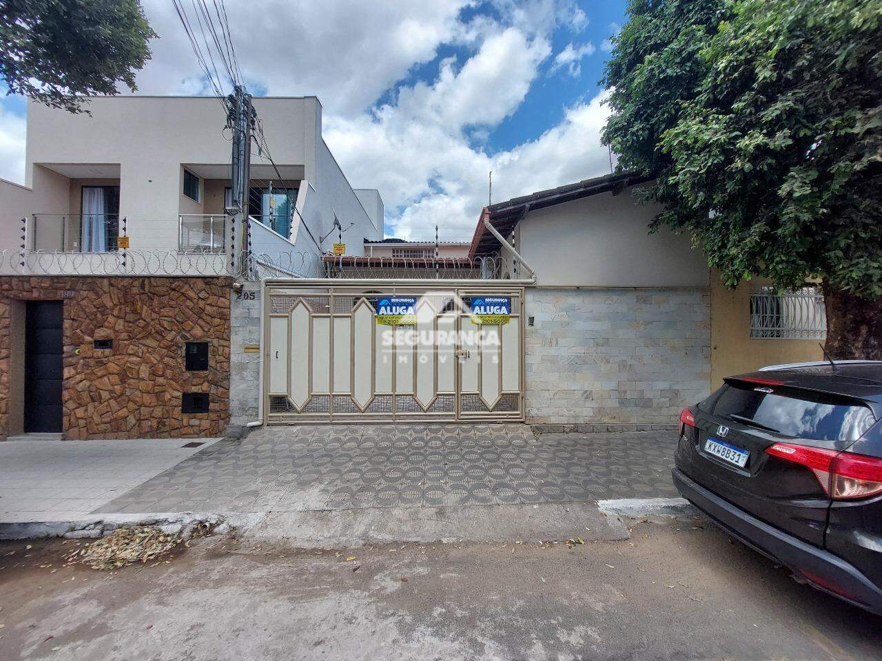 Casa para aluguel no Centro: FACHADA