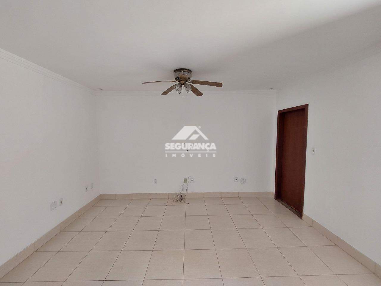 Casa para aluguel no Centro: SALA (2)