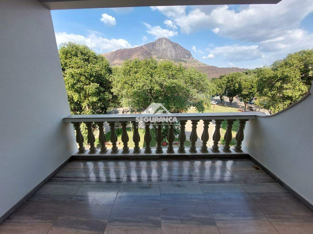 Apartamento para aluguel no Ilha dos Araújos: VARANDA