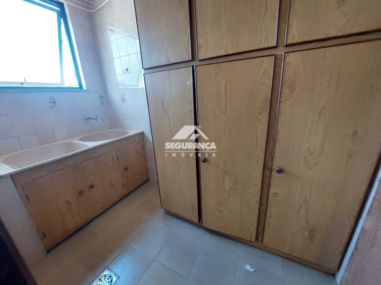 Apartamento para aluguel no Ilha dos Araújos: AREA DE SERVIÇO 
