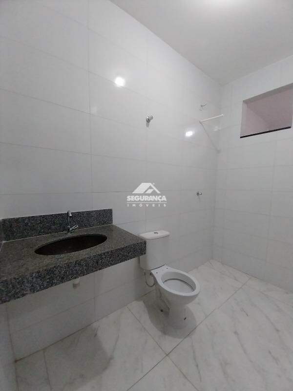Casa para aluguel no Jardim Pérola: BANHEIRO DCE