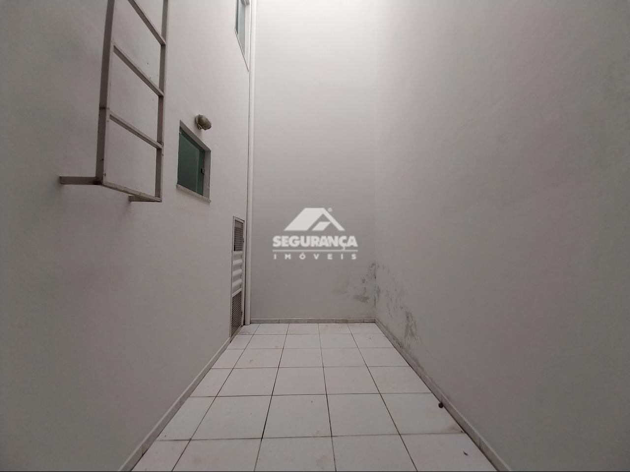 Casa para aluguel no Cidade Nova: ÁREA DE SERVIÇO