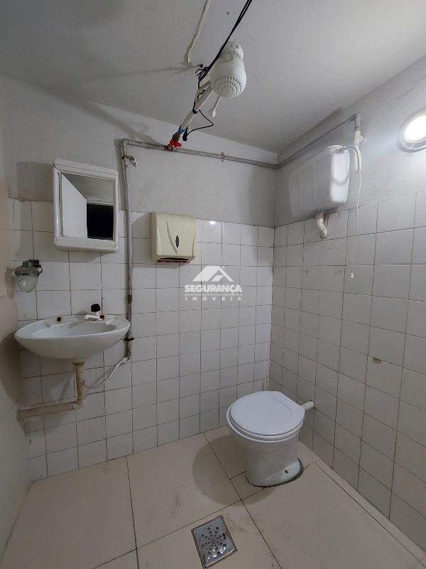 Loja para aluguel no Centro: BANHEIRO (1)