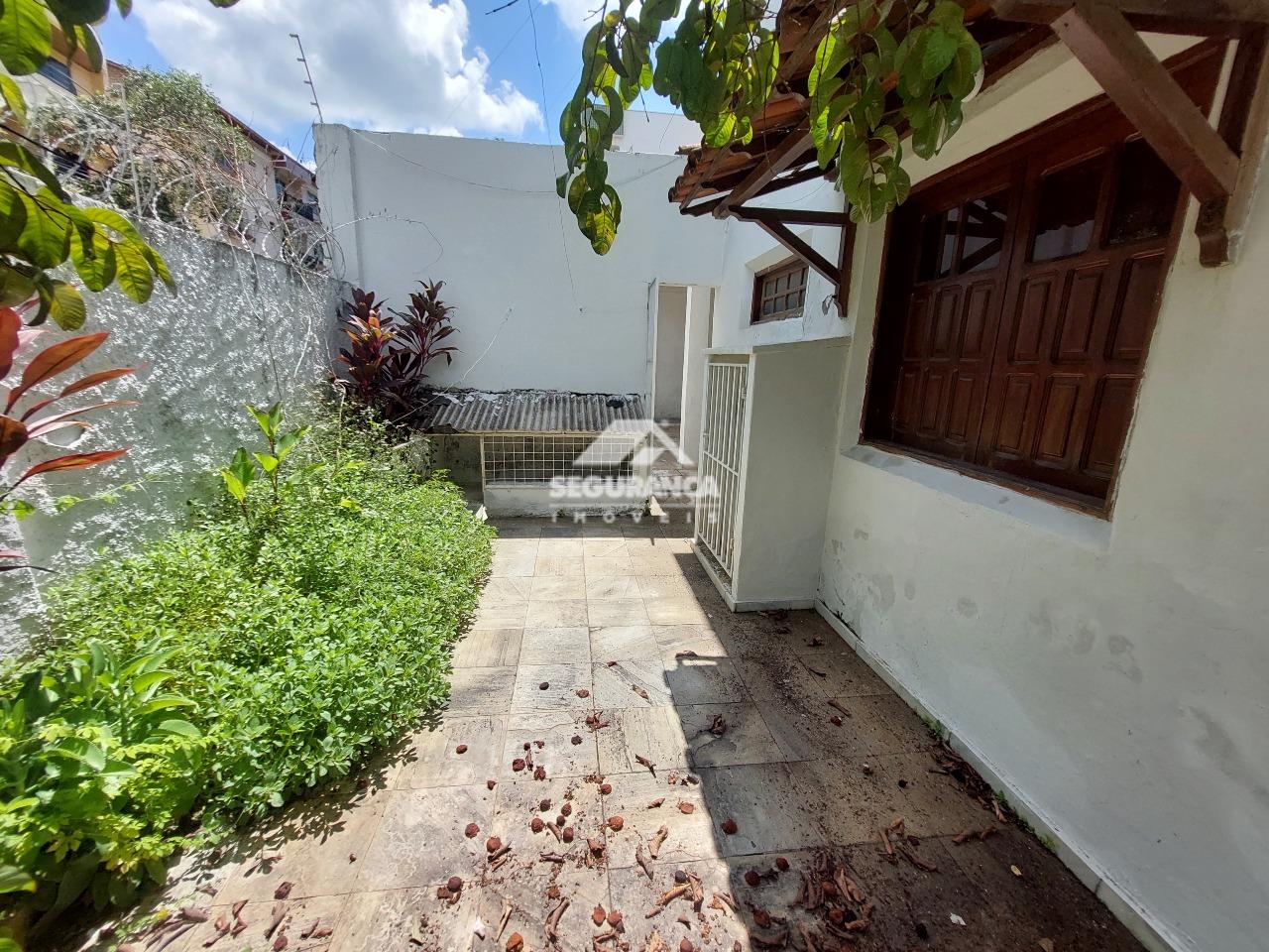 Casa para aluguel no Morada do Vale: QUINTAL