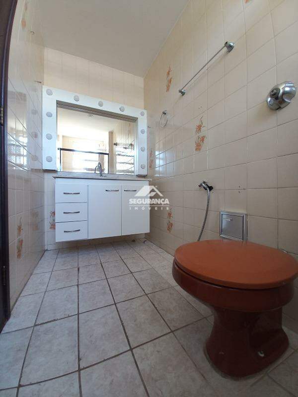 Apartamento para aluguel no ESPLANADINHA: BANHEIRO SUÍTE