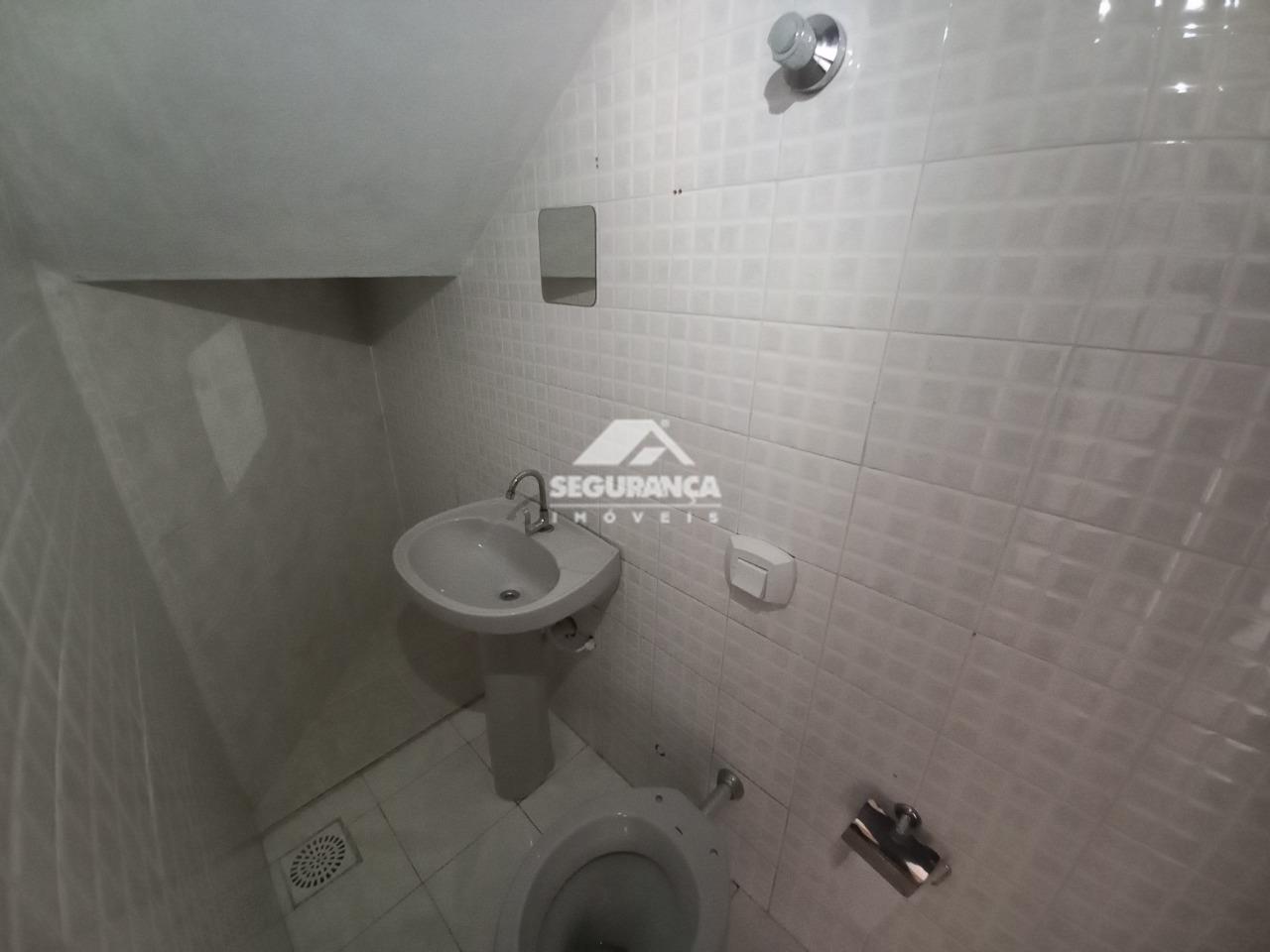 Casa para aluguel no GRA DUQUESA: LAVABO