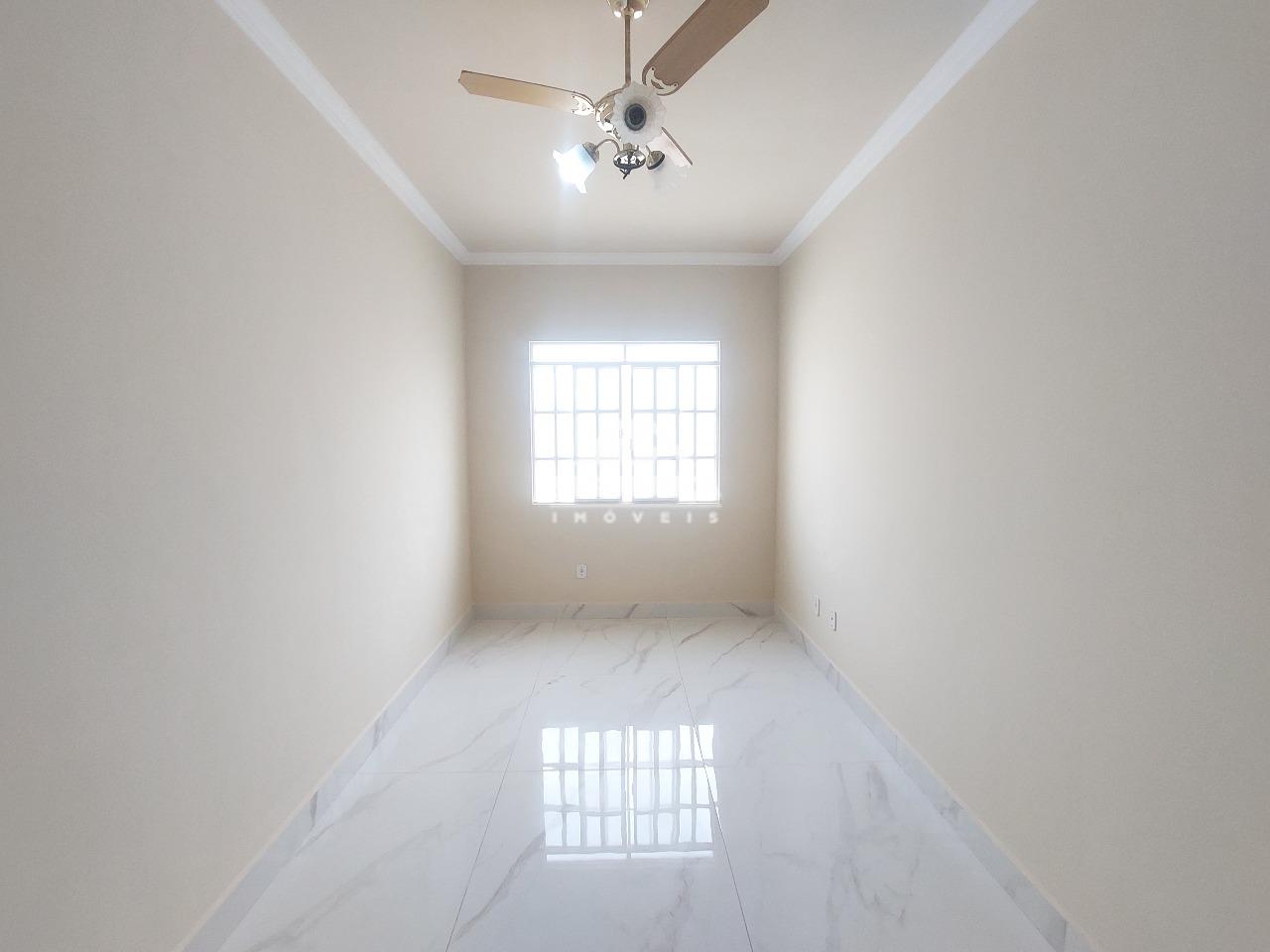 Casa para aluguel no GRA DUQUESA: QUARTO 01