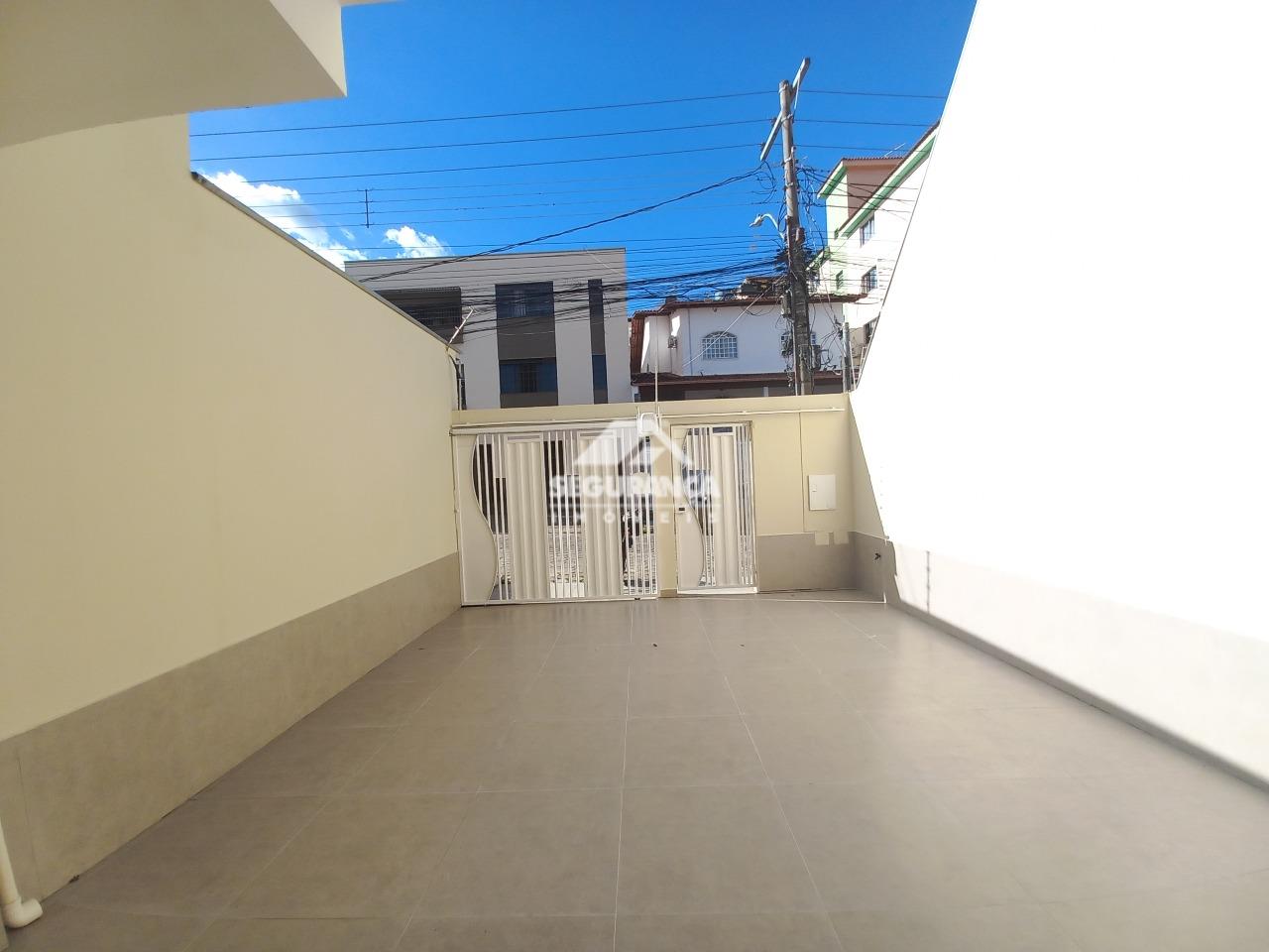 Casa para aluguel no GRA DUQUESA: GARAGEM